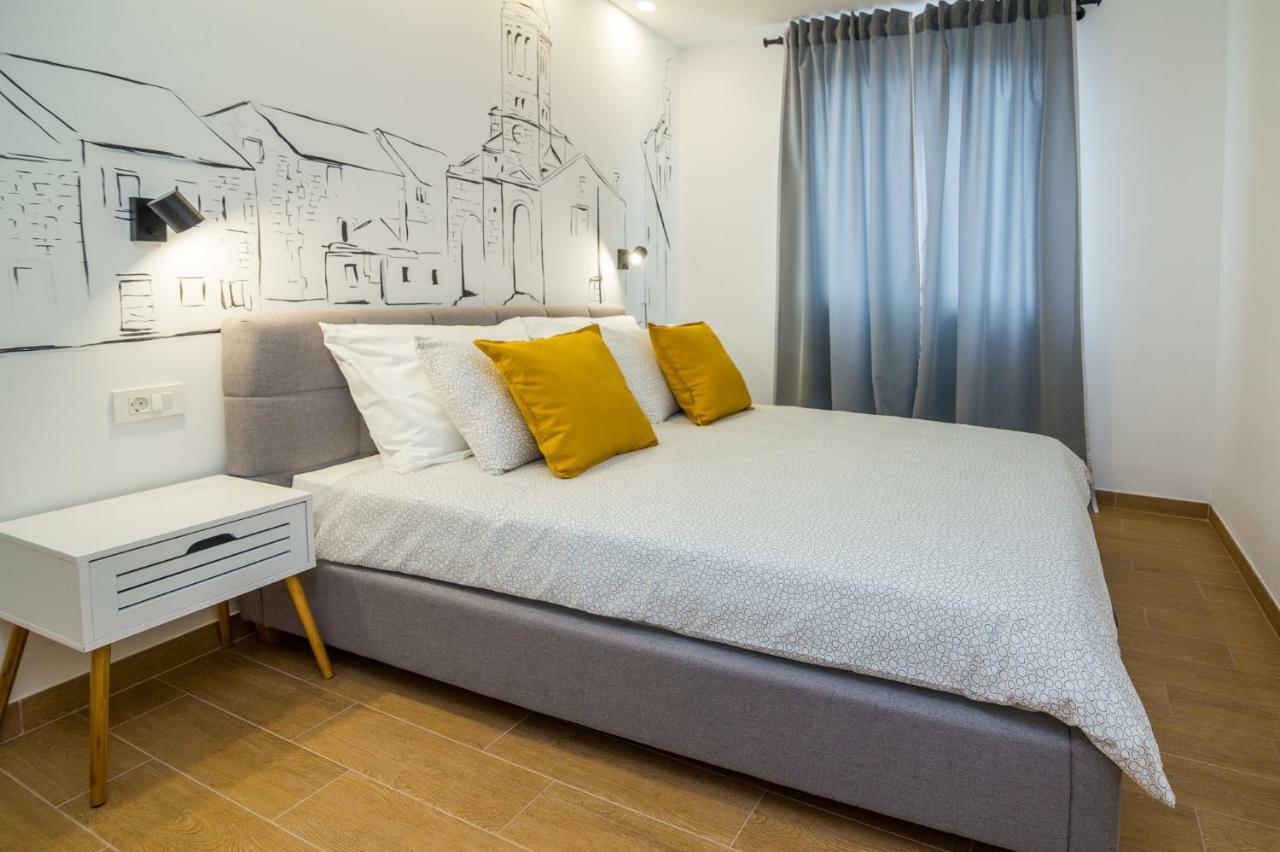 Fk Apartments Pakostane Bagian luar foto