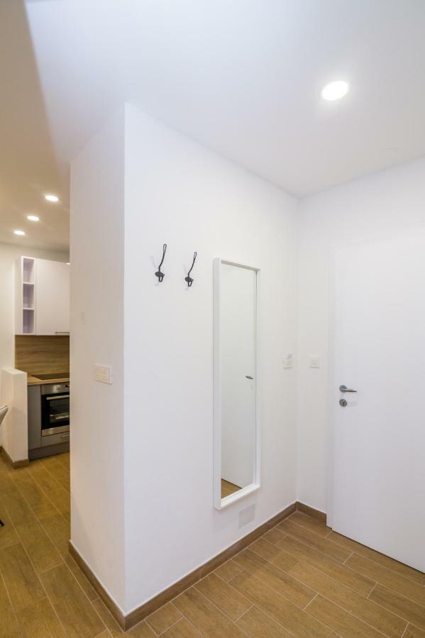 Fk Apartments Pakostane Bagian luar foto