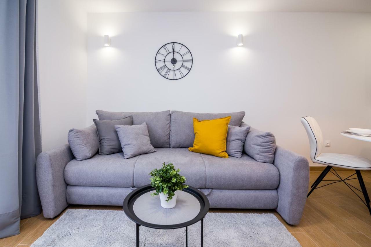 Fk Apartments Pakostane Bagian luar foto